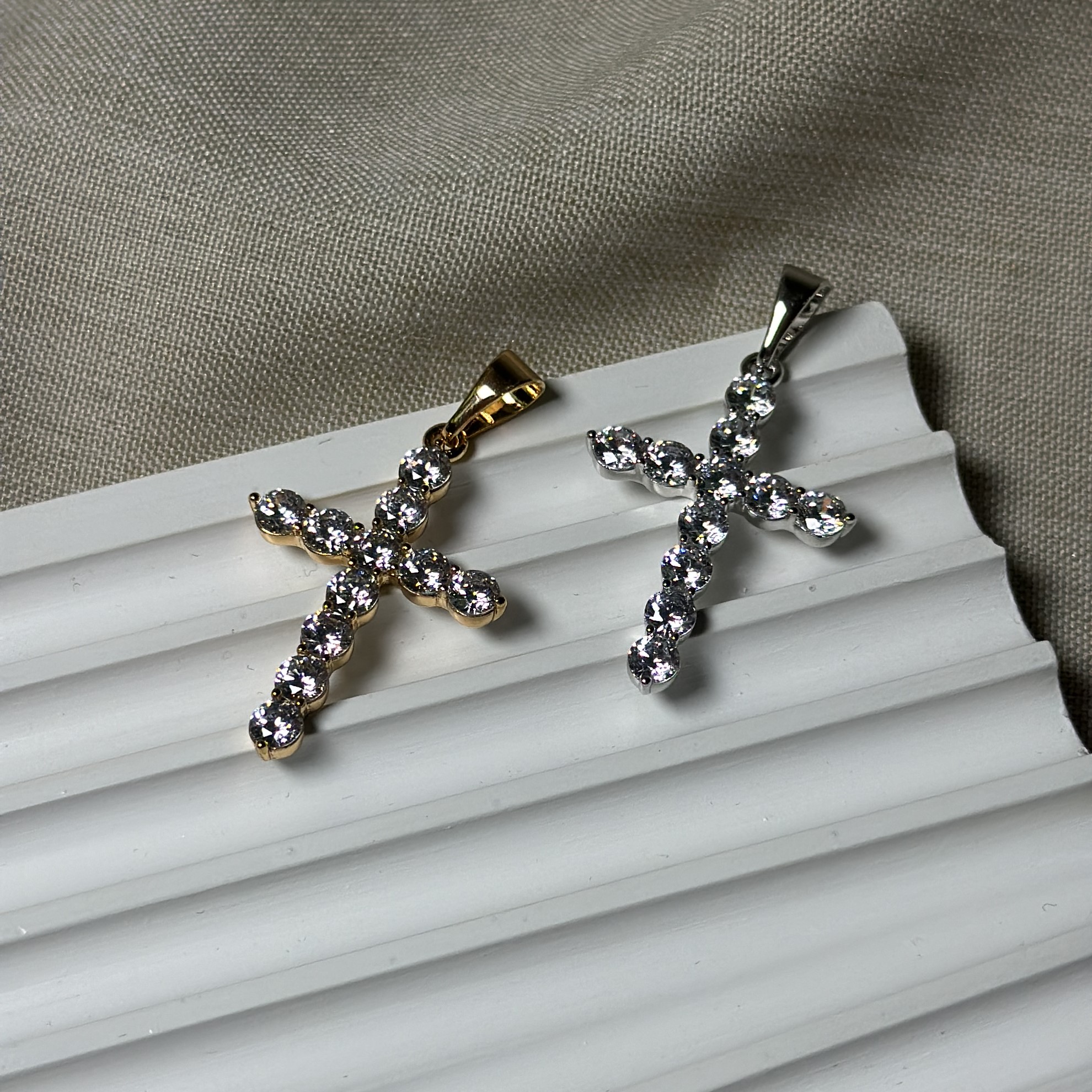 Підвіска Хрестик з камінням медичне золото 30х20 мм - Зображення 6