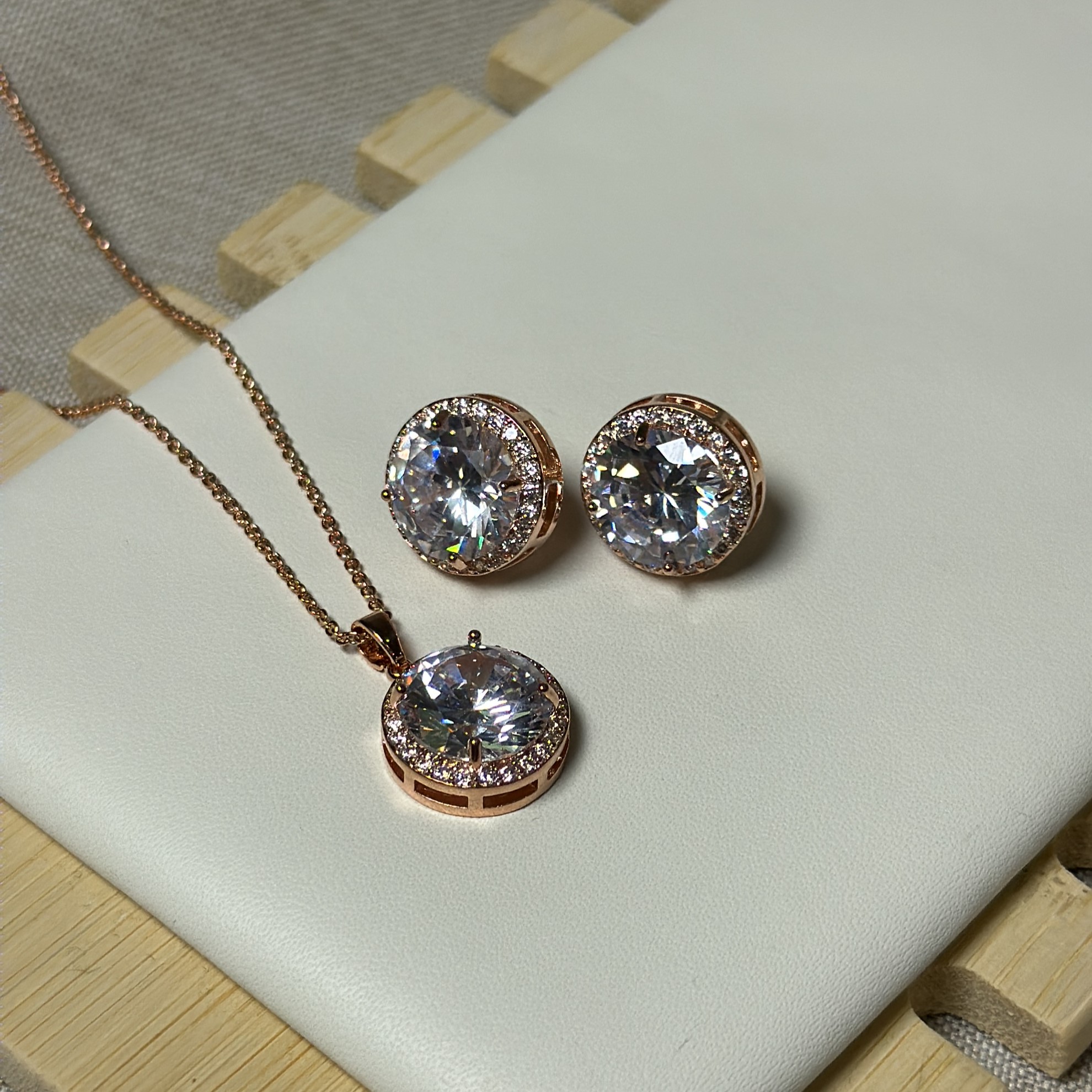 Набір прикрас з камінцями 12 мм медзолото - Зображення 5