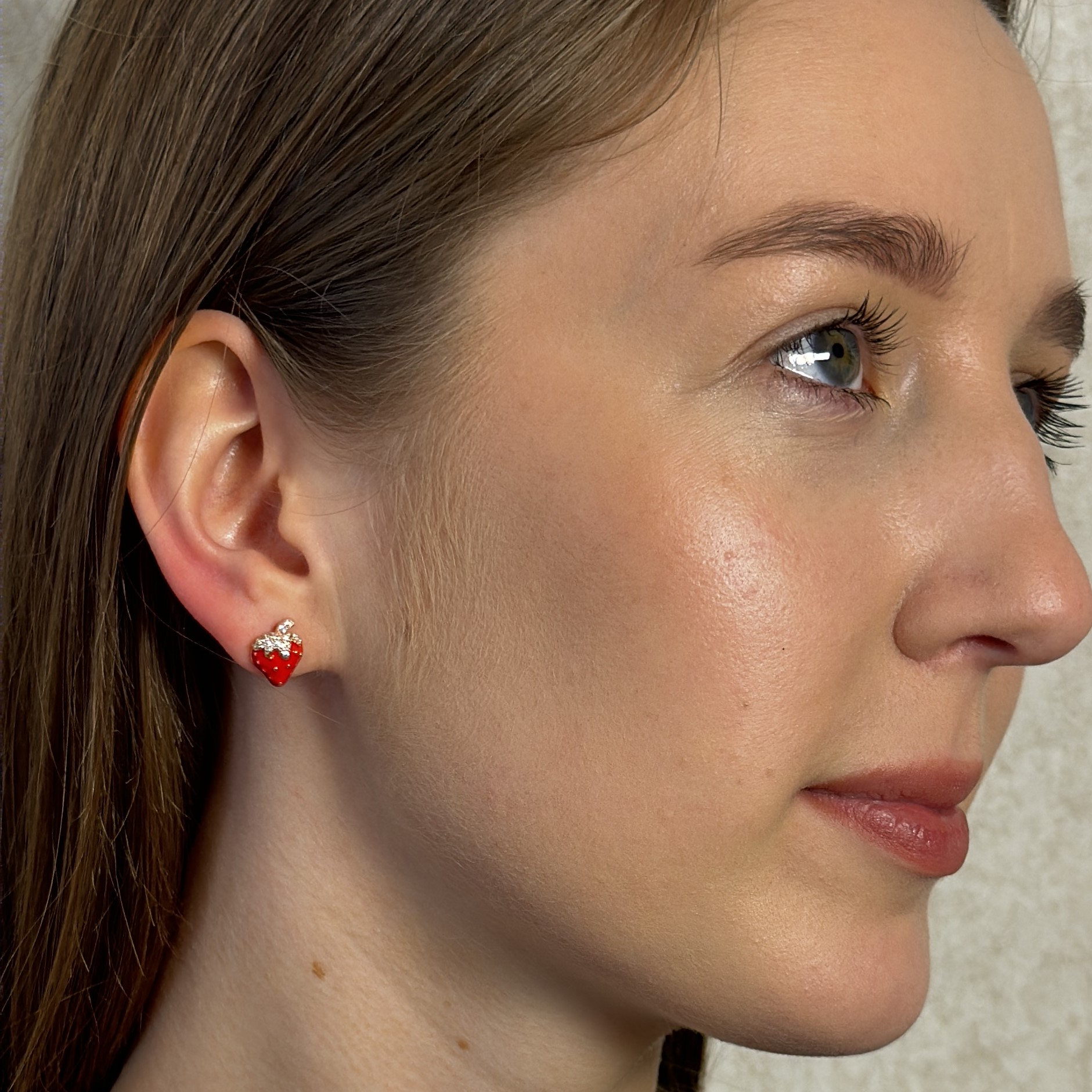 Дитячі сережки-пусети Полунички медзолото - Зображення 3